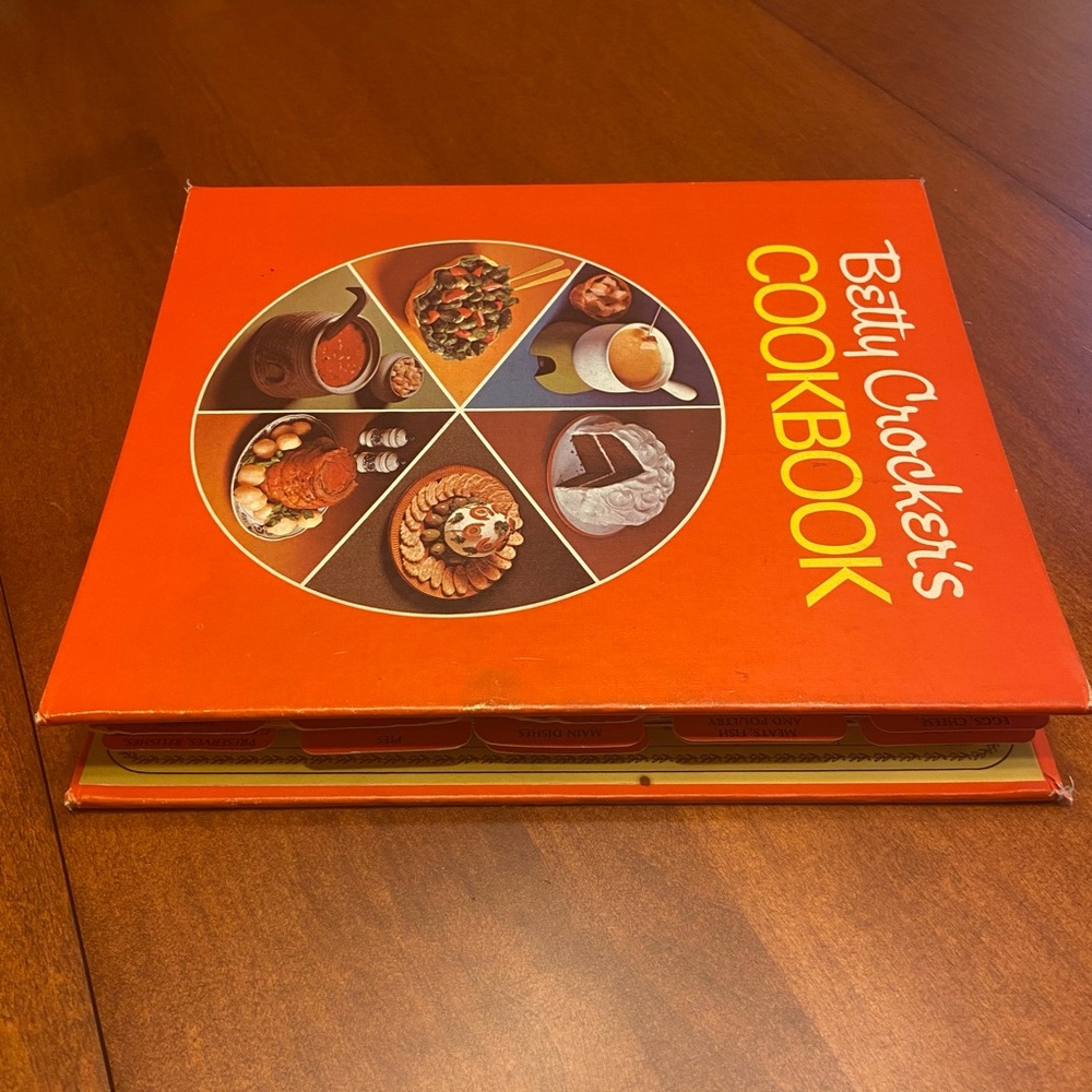 Vintage Rare  Betty Crocker Cookbook 5 Ring Binder, 15th printing, 1972 - Picture 6 of 16
